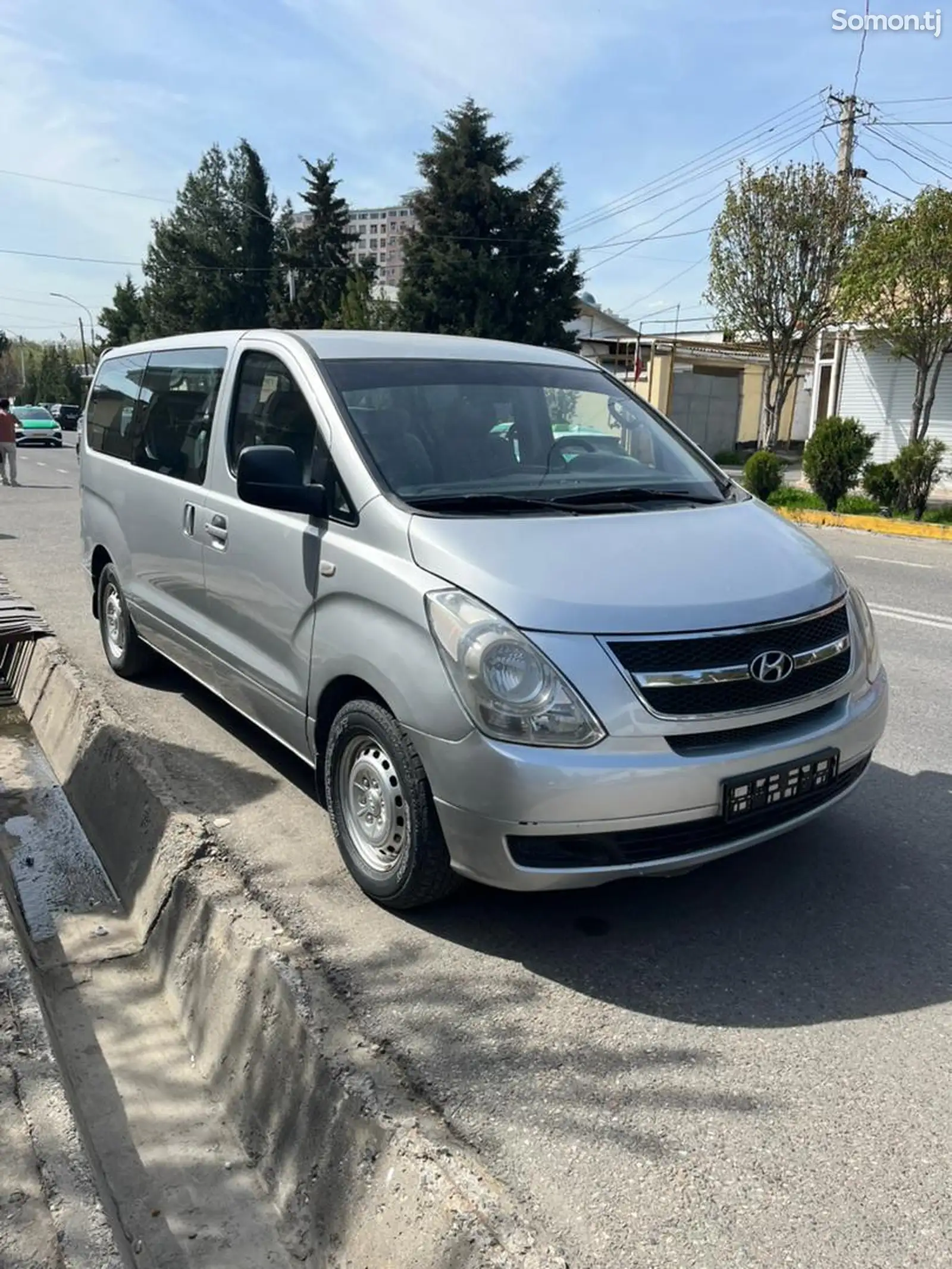 Микроавтобус Hyundai Starex, 2008-1