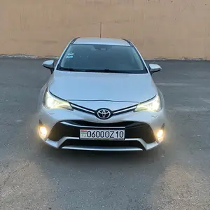 Toyota Avensis, 2016