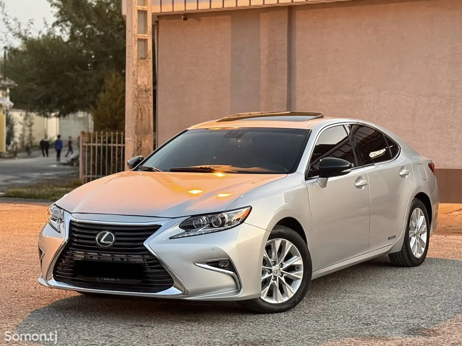 Lexus ES series, 2014-2