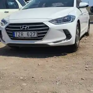 Hyundai Avante, 2016