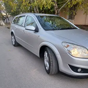 Opel Astra H, 2009