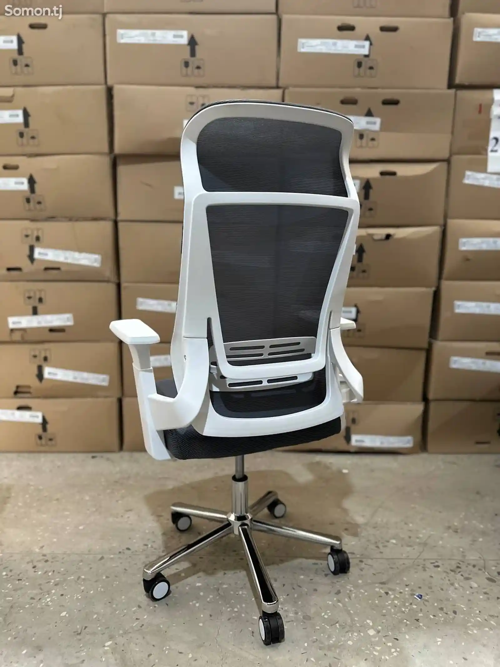 Офисное кресло 9016 Black/9018 Grey-5