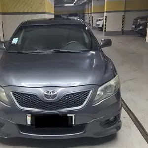 Toyota Camry, 2011