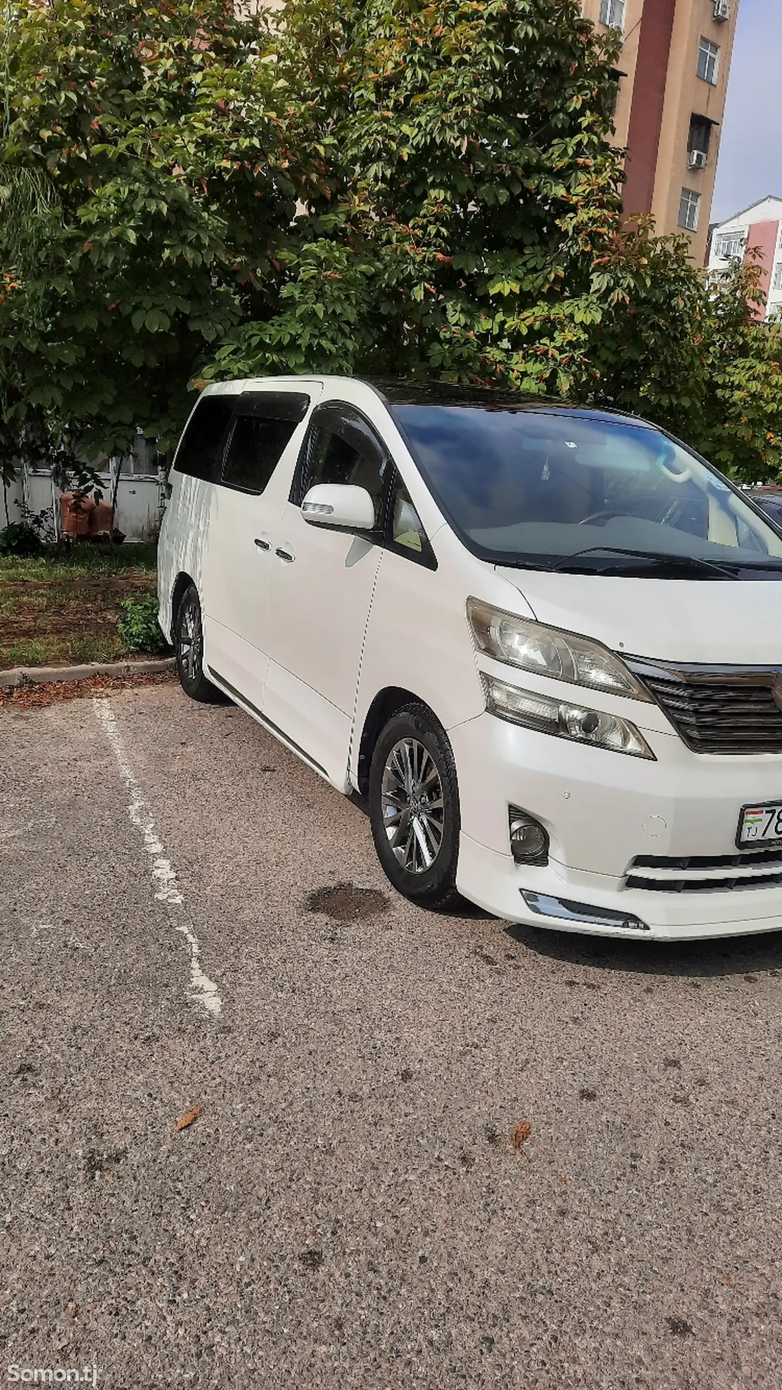 Toyota Vellfire, 2008-2