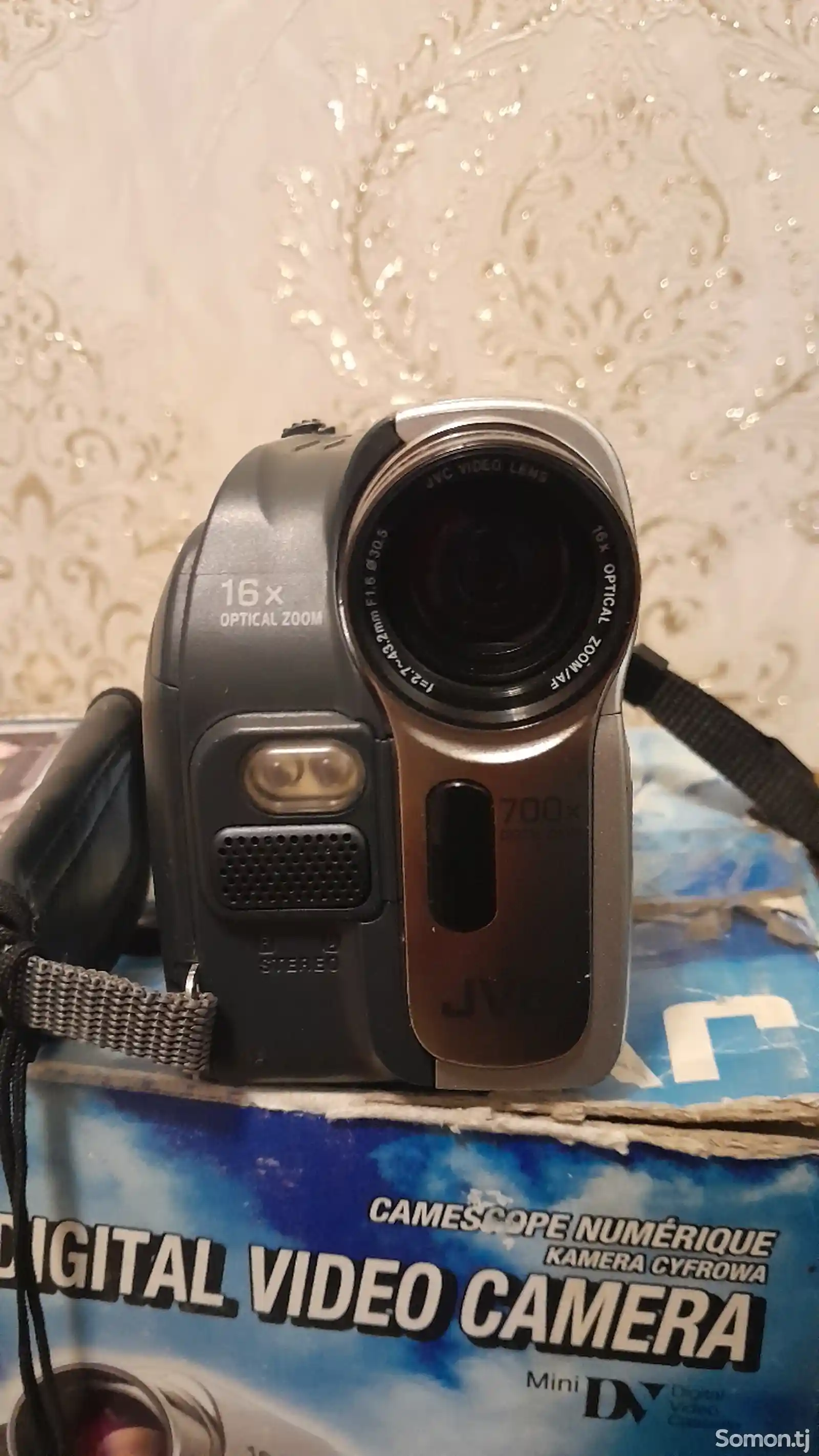Видеокамерa JVC-4