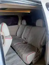 Toyota Vellfire, 2010-3