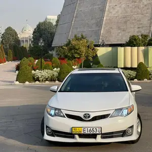 Toyota Camry, 2013