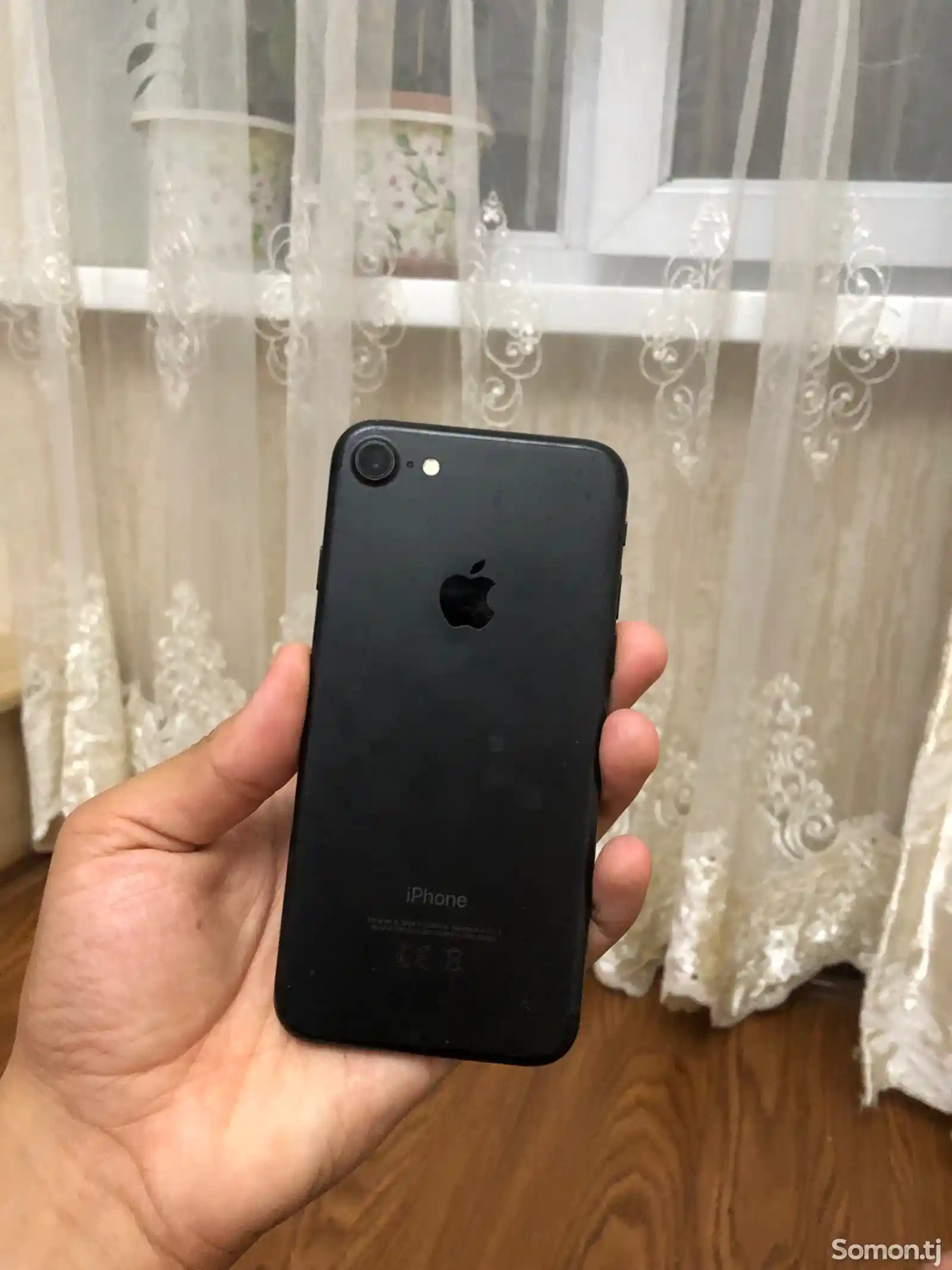 Apple iPhone 7, 32 gb-1