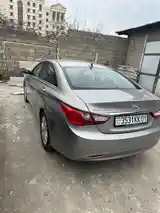 Hyundai Sonata, 2010-7