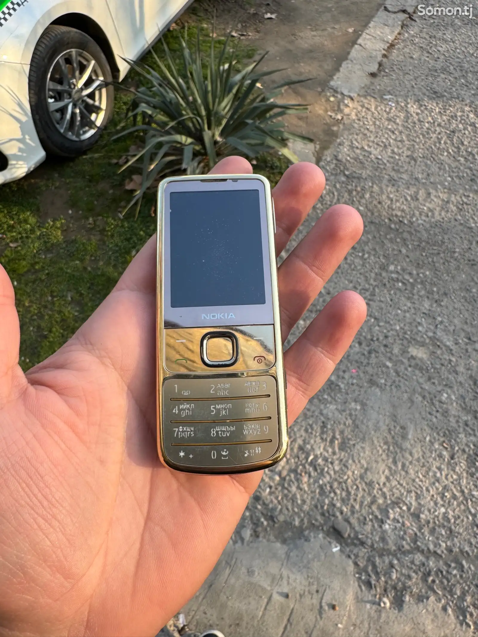 Nokia 6700-1