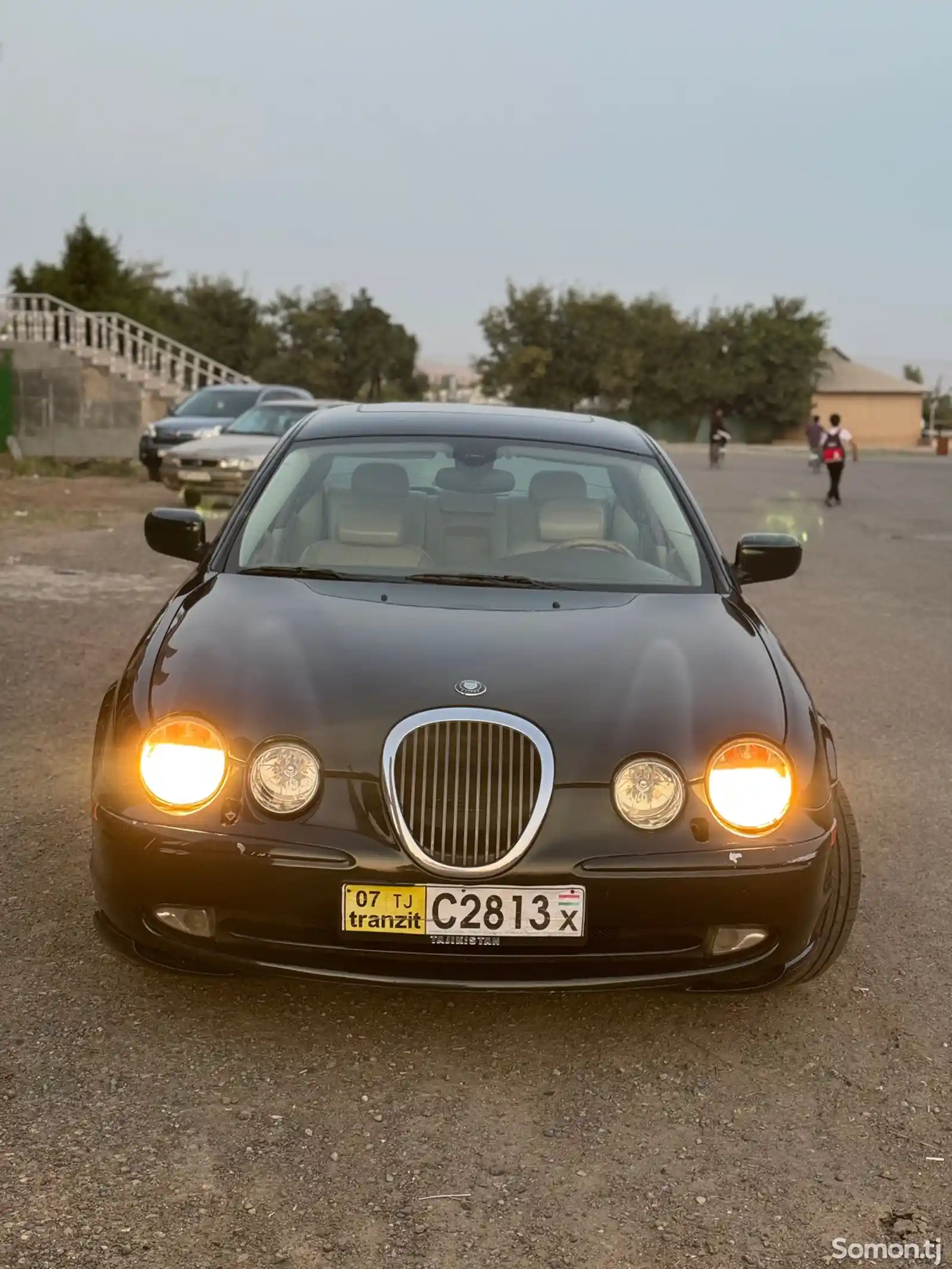 Jaguar X-Type, 2000-1