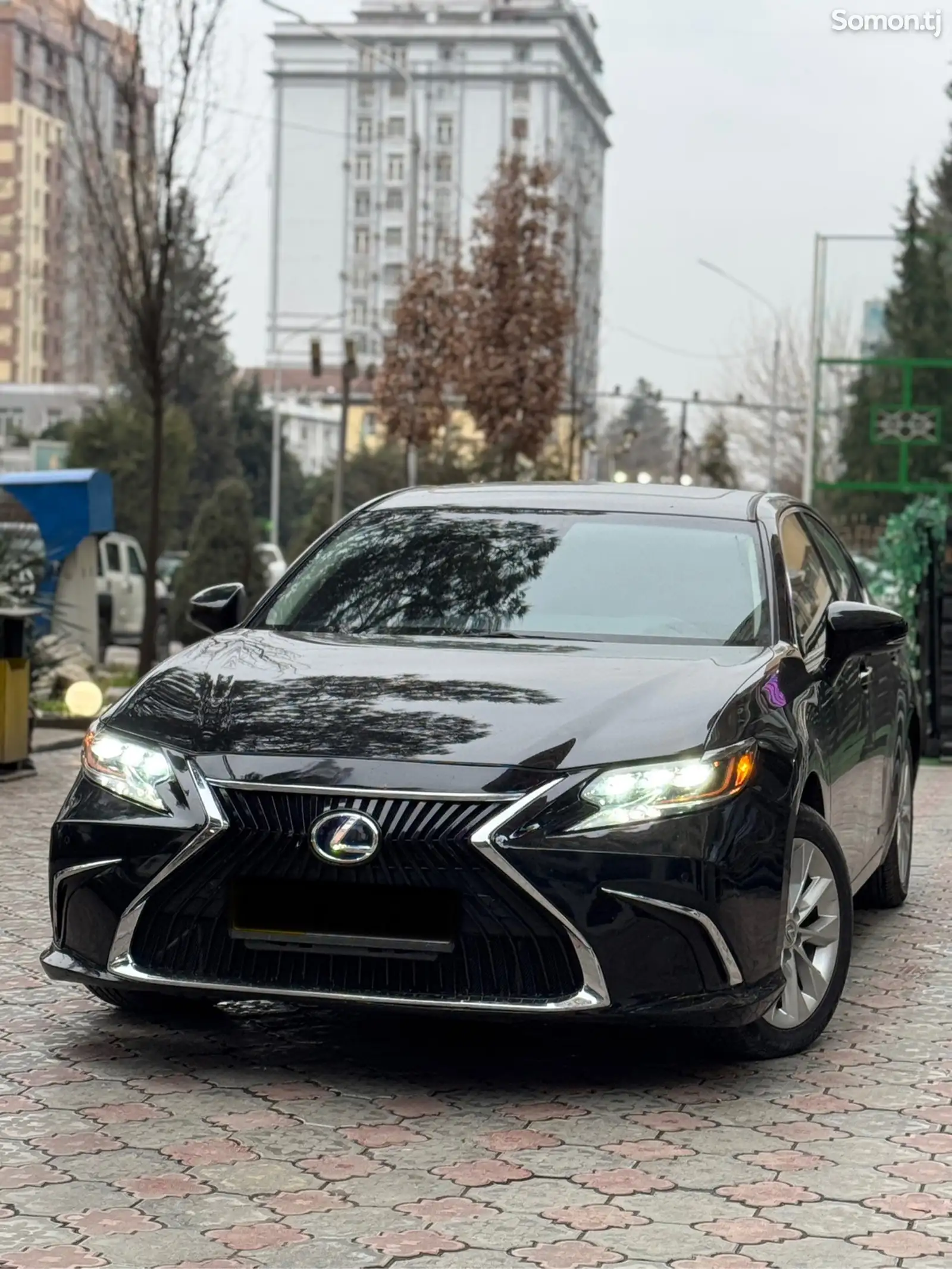 Lexus ES series, 2013-1