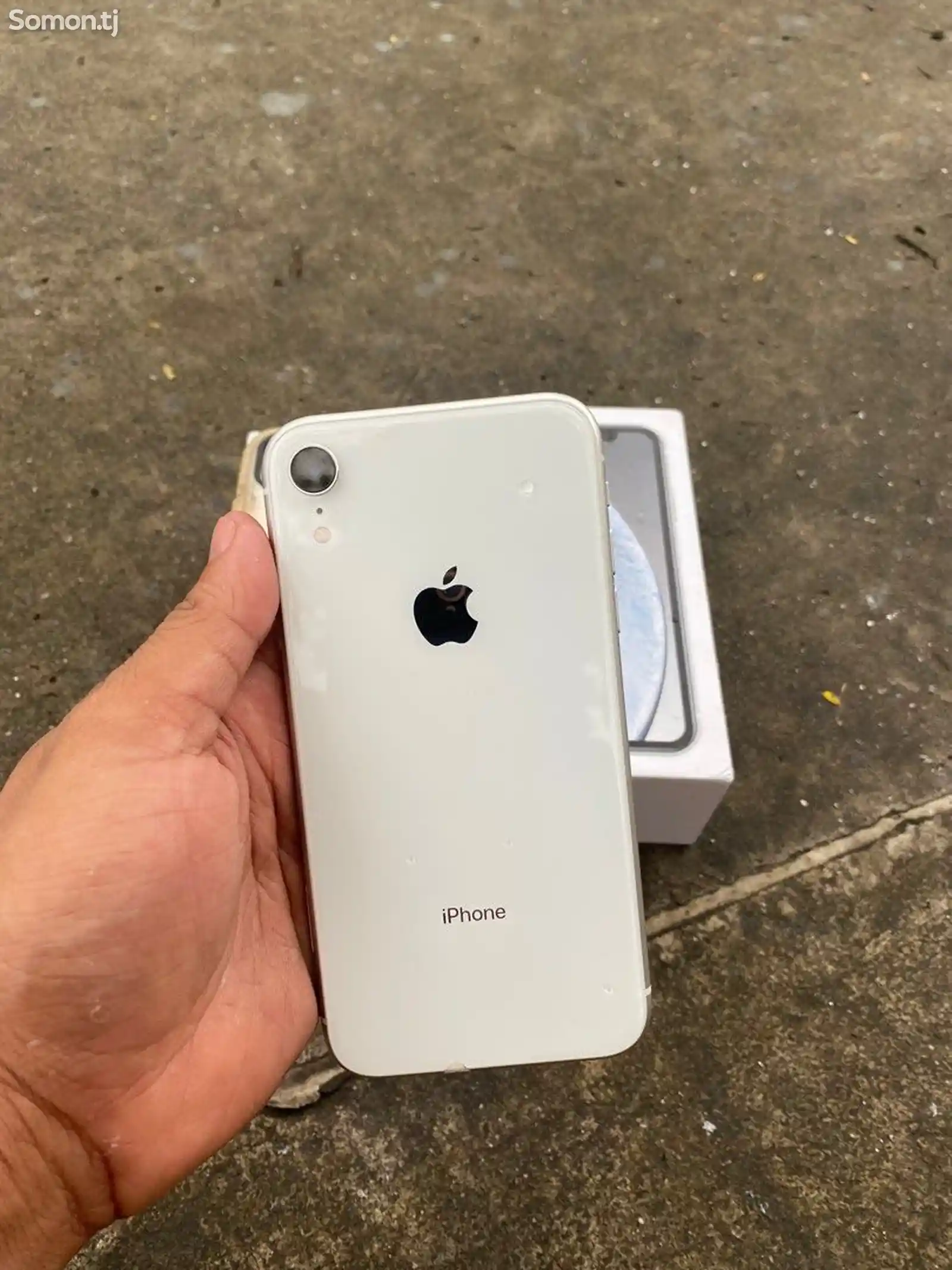 Apple iPhone Xr, 64 gb, White-1