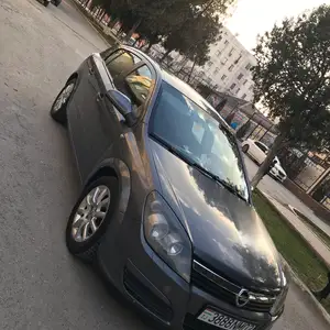 Opel Astra H, 2004