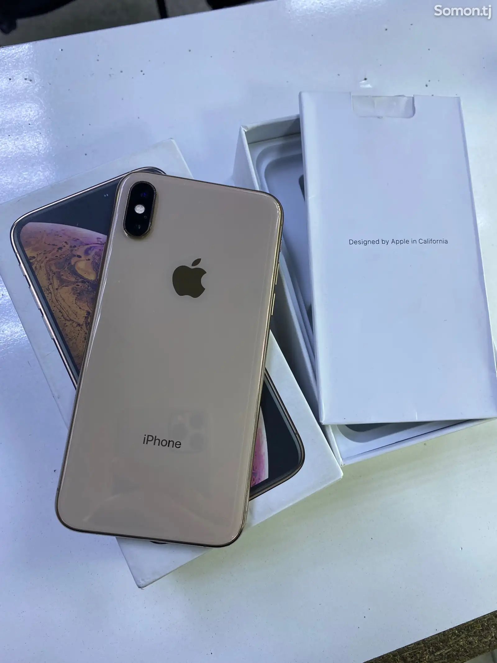 Apple iPhone Xs, 64 gb, Gold-1