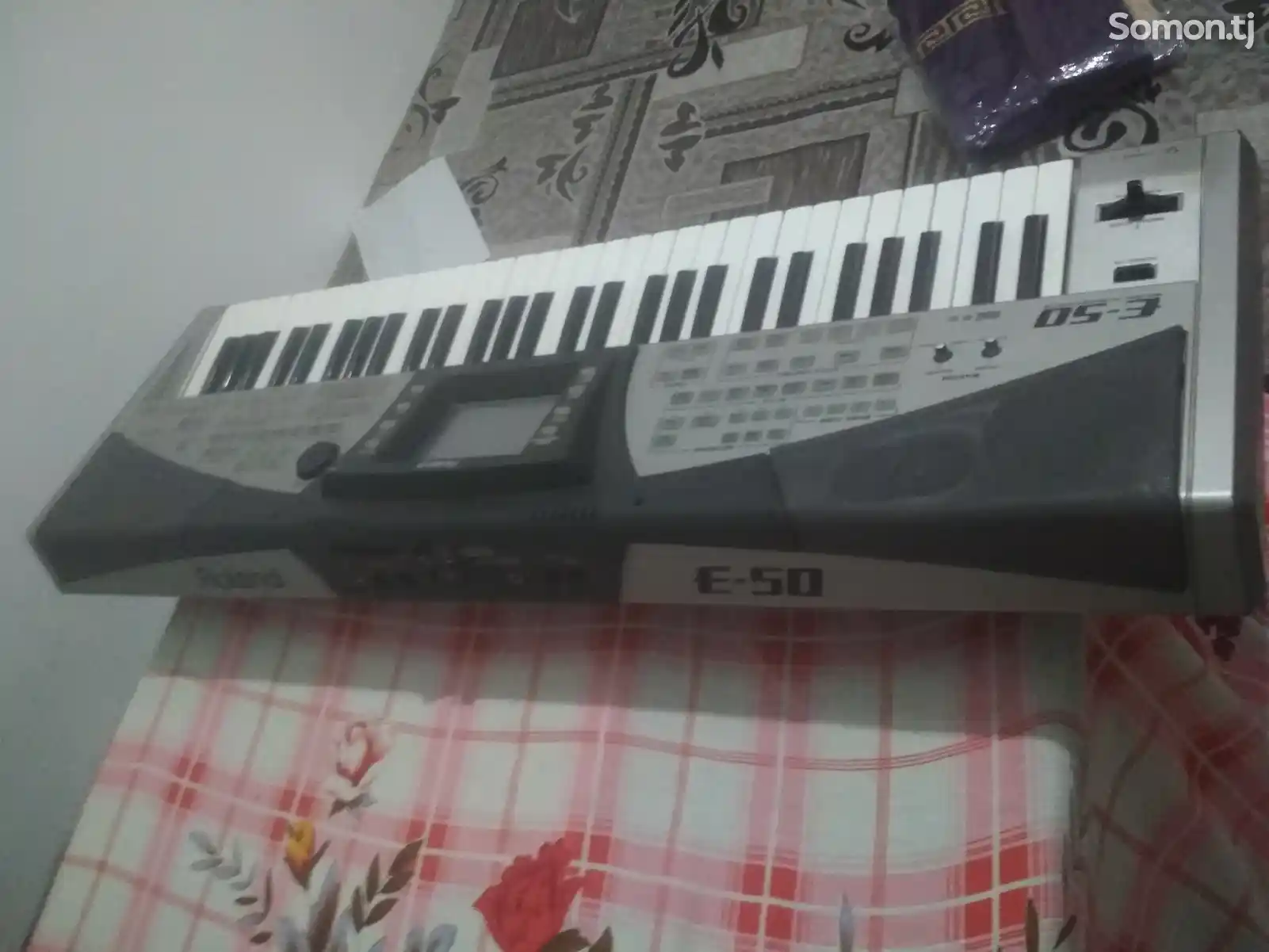 Синтезатор Roland e-50-2