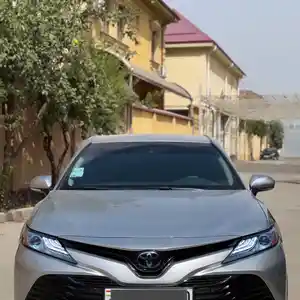 Toyota Camry, 2018