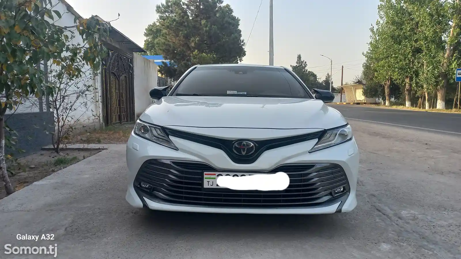 Toyota Camry, 2019-1