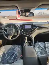 Toyota Camry, 2018-5