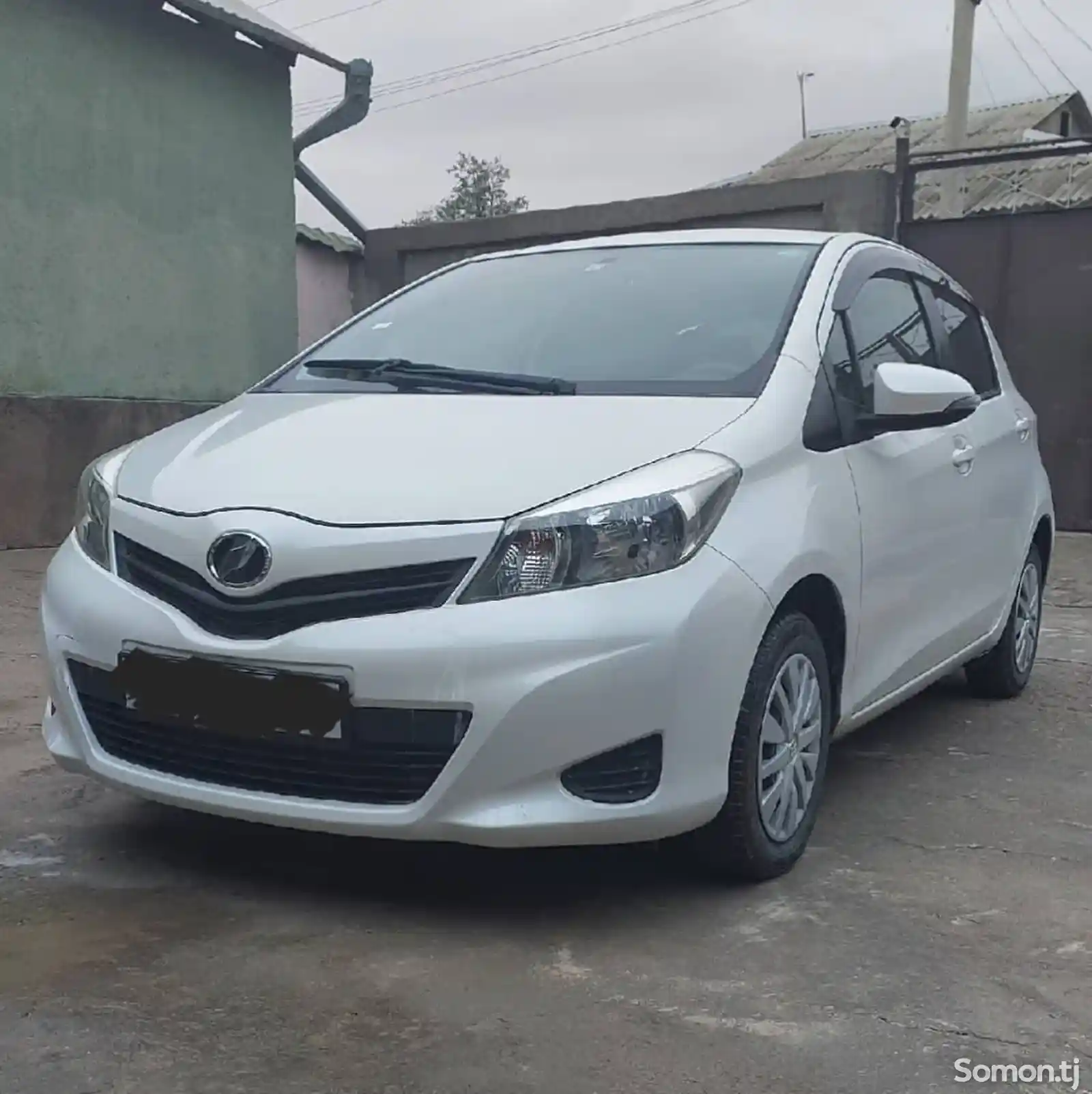 Toyota Vitz, 2011-2