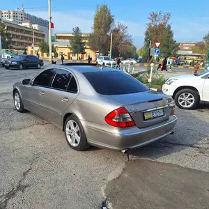 Mercedes-Benz E class, 2008