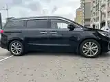 Kia Carnival, 2020-3