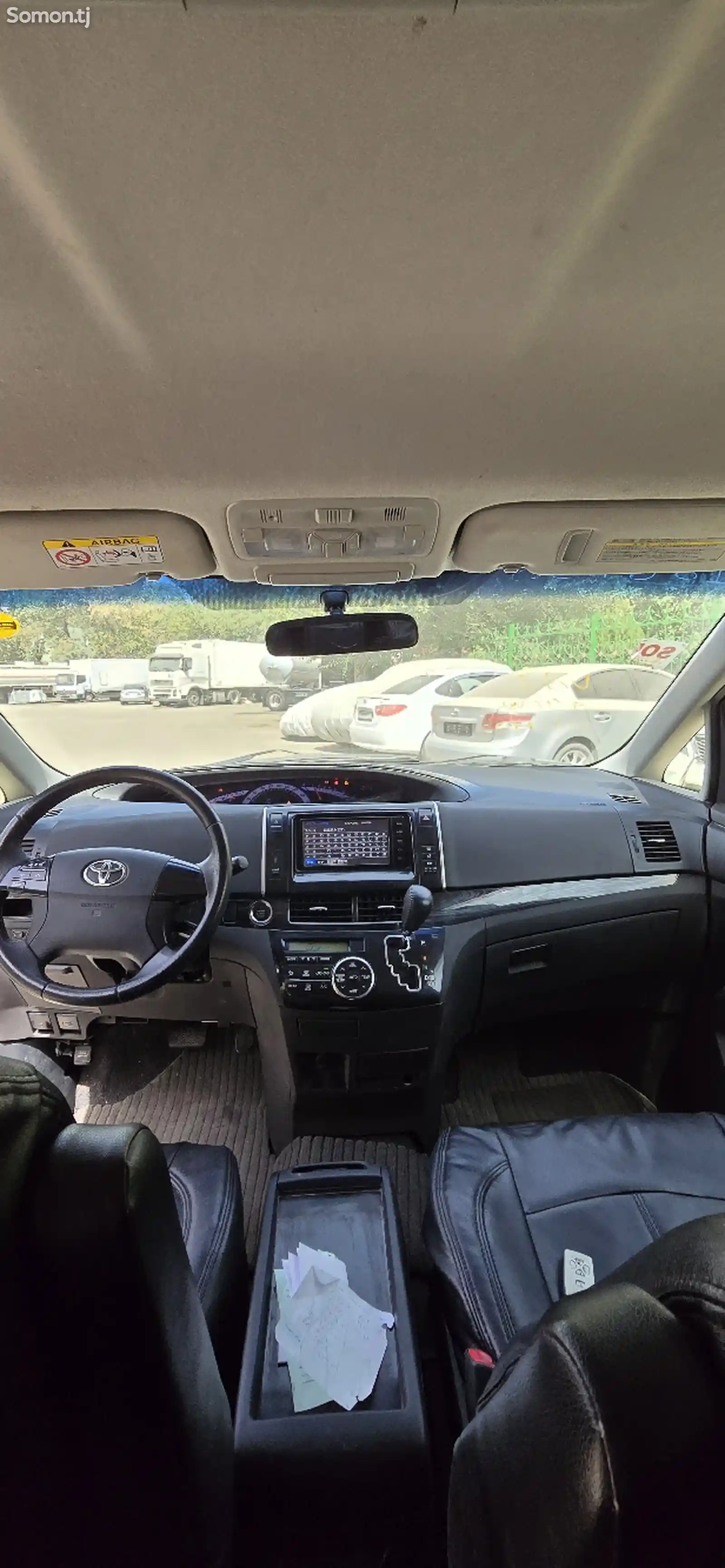 Toyota Estima, 2014-11