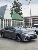 Toyota Camry, 2018-3