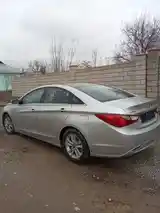 Hyundai Sonata, 2010-2