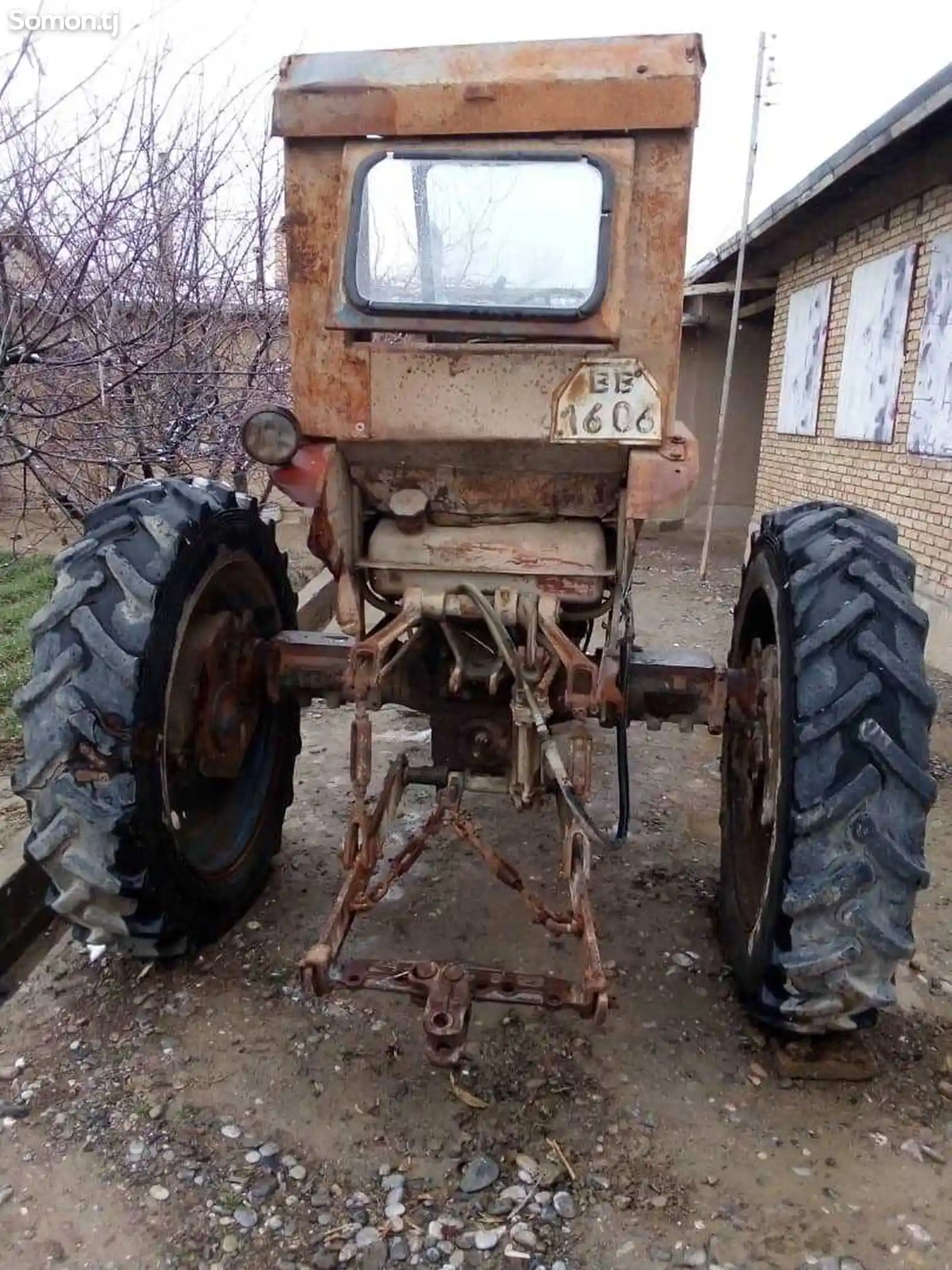 Трактор с оборудованием-2