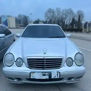 Mercedes-Benz E class, 2001