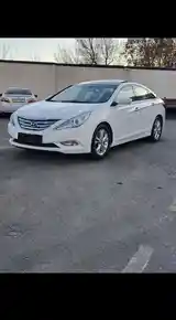 Hyundai Sonata, 2010-2