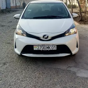 Toyota Vitz, 2015