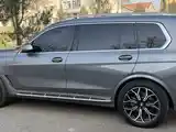 BMW X7, 2023-9