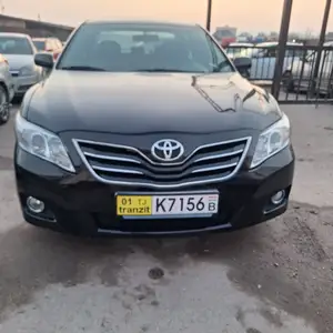 Toyota Camry, 2010