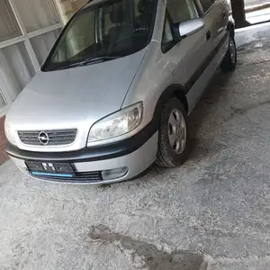 Opel Zafira, 1999