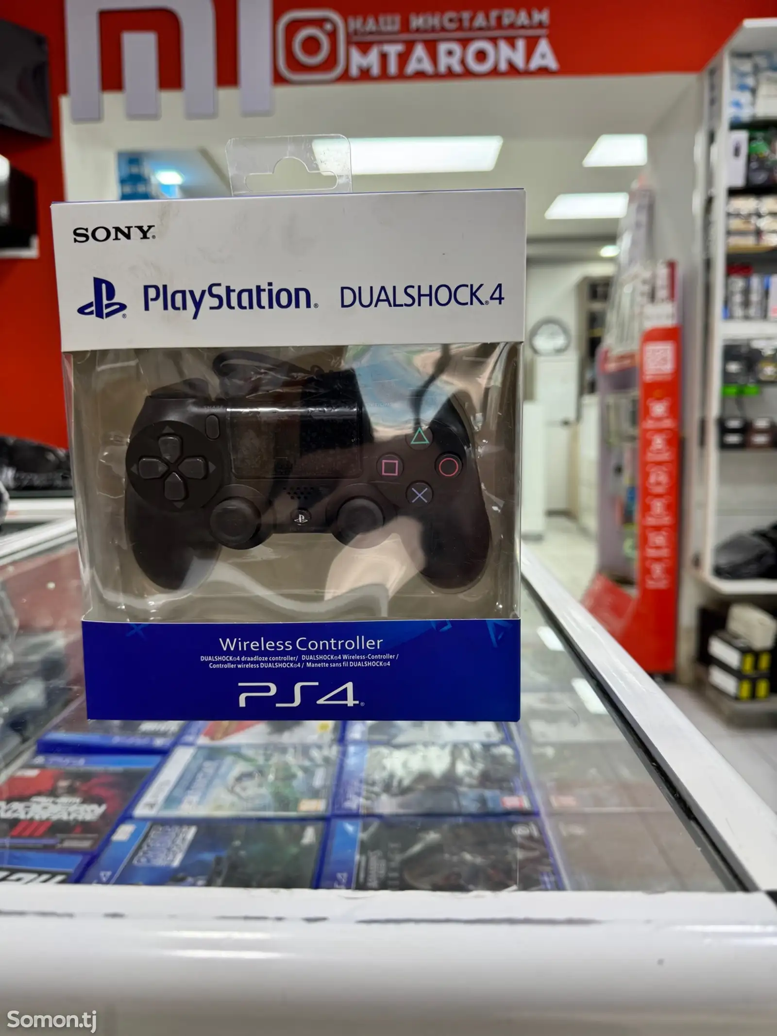 Джойстик на Sony PlayStation 4-1