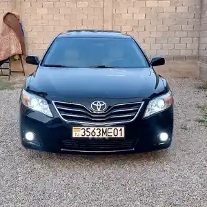 Toyota Camry, 2011