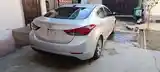 Hyundai Elantra, 2016-3