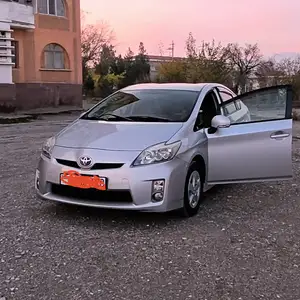 Toyota Prius, 2011