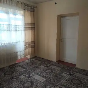 2-комн. квартира, 2 этаж, 30м²,   мағозаи Ганҷи Замин