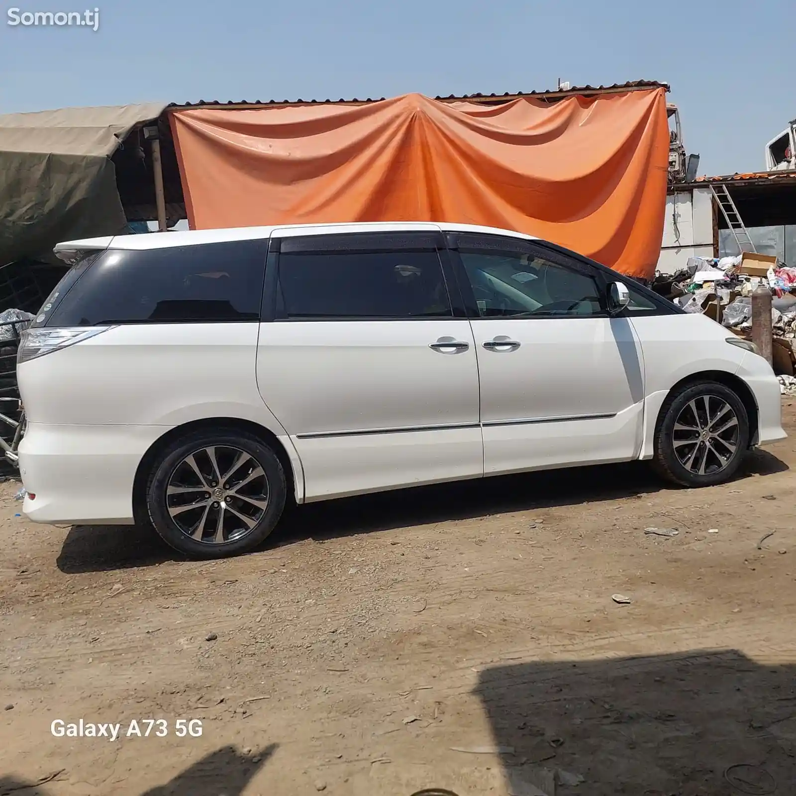 Toyota Estima, 2014-12