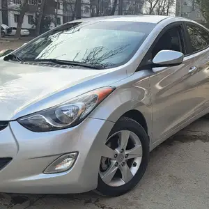 Hyundai Elantra, 2013