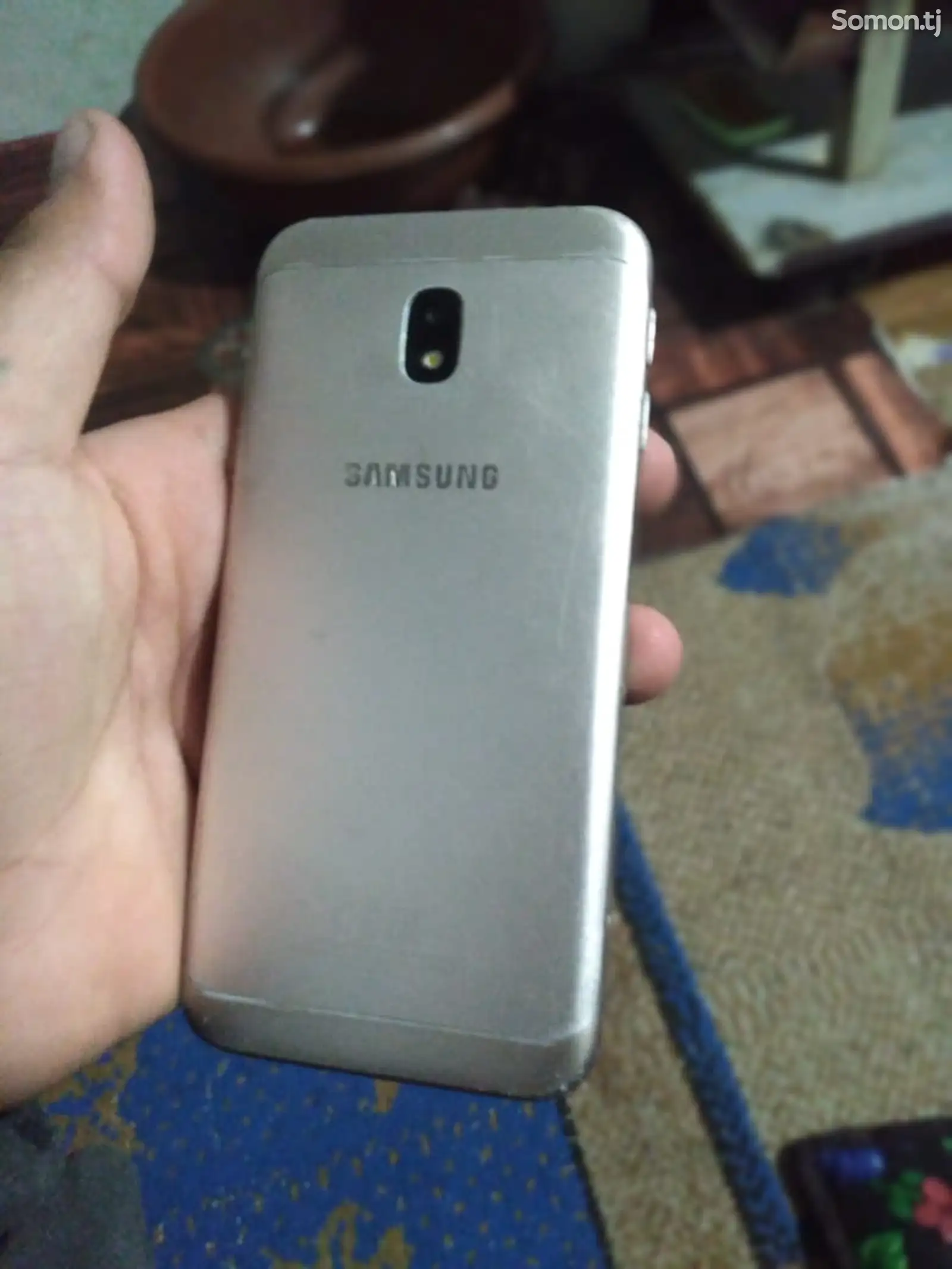 Samsung Galaxy J3-1