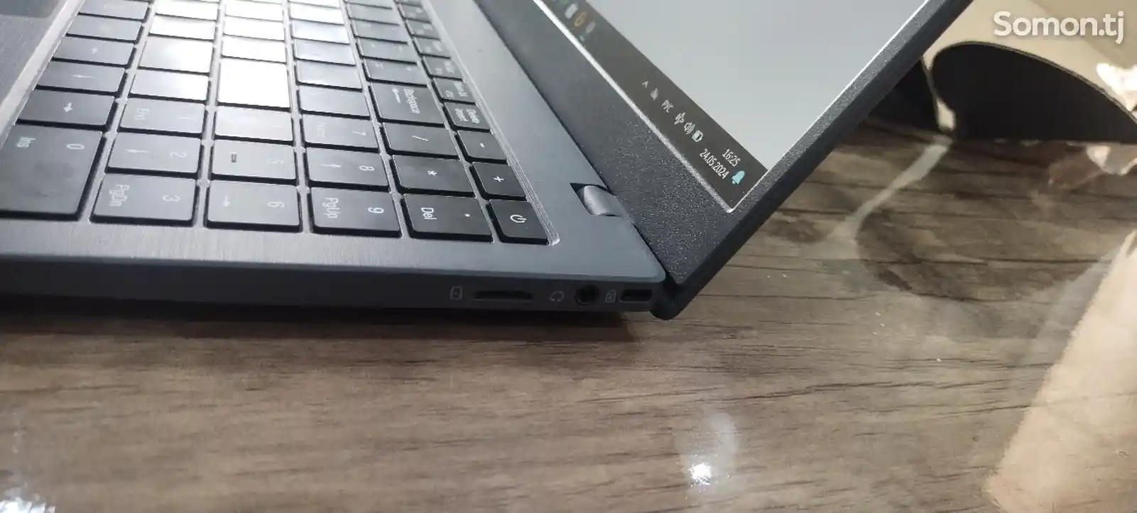 Ноутбук Smart Tech-6
