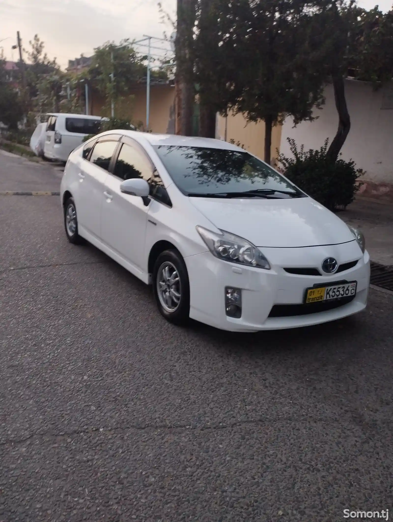 Toyota Prius, 2011-3