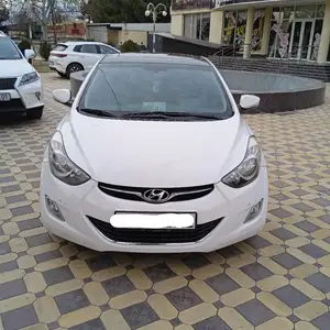 Hyundai Avante, 2013