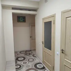 2-комн. квартира, 12 этаж, 70м², Шохмансур