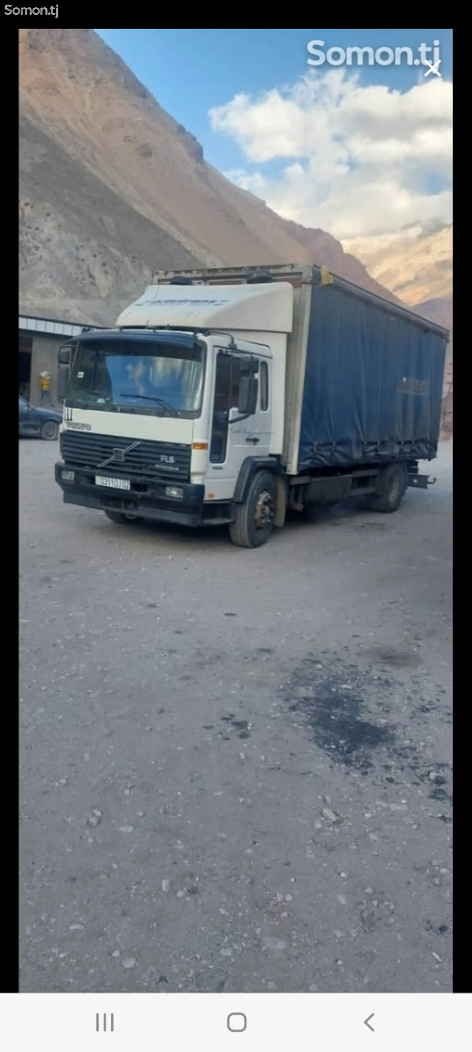 Контейнеровоз Volvo FL6-2