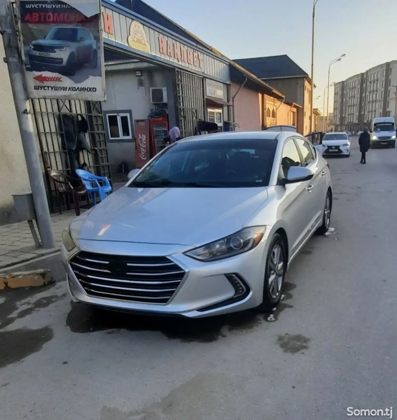 Hyundai Elantra, 2018-1